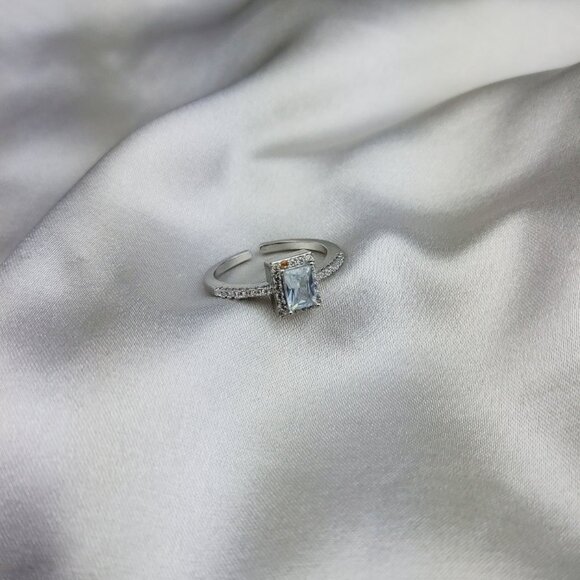 Rectangle of Love Ring - Picture 4 of 4